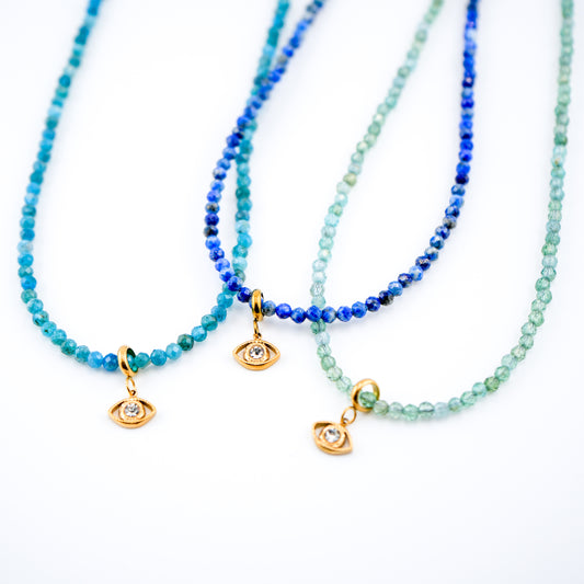 Ojos Pequeños Micro Crystal Necklace