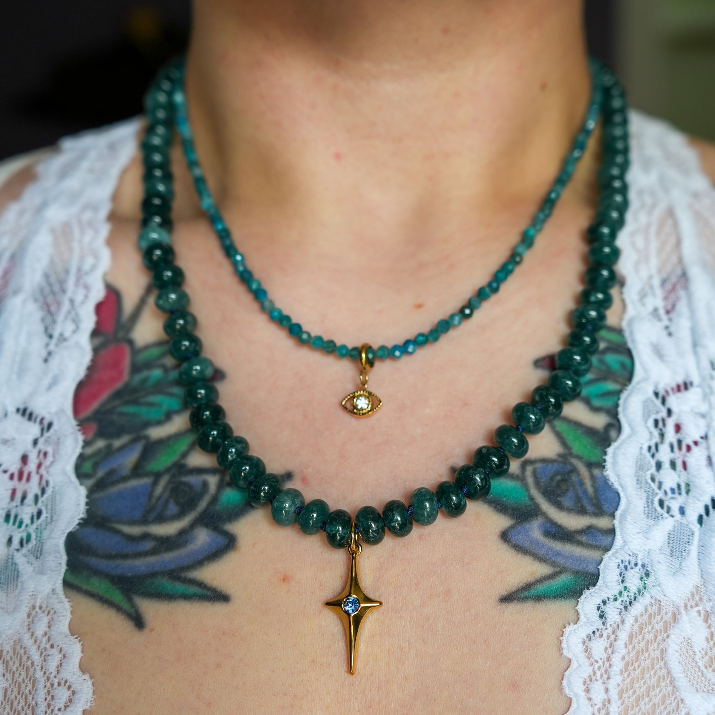 Ojos Pequeños Micro Crystal Necklace