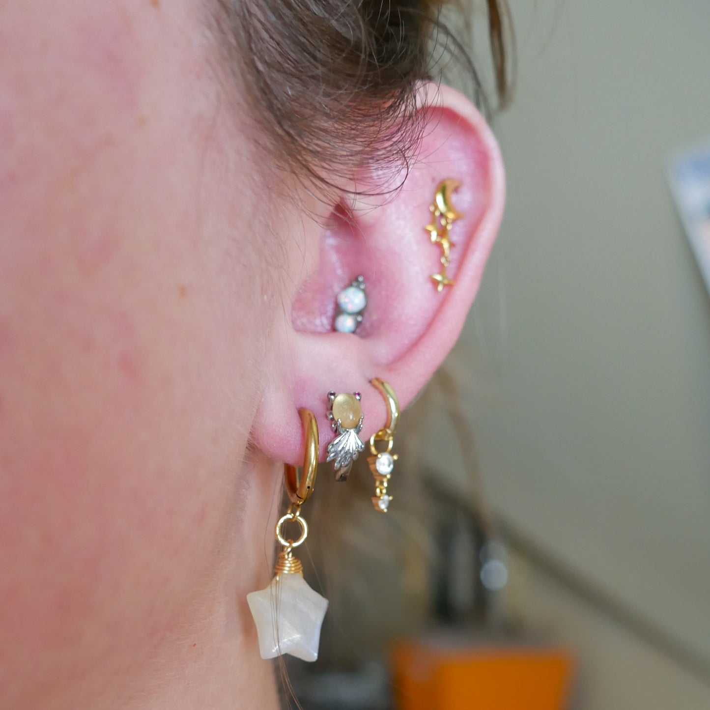 Estrella Moonstone Huggy Hoops