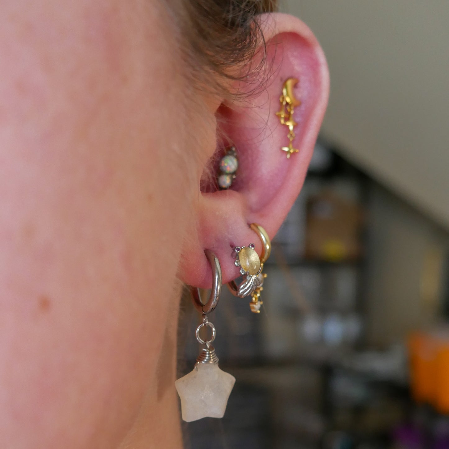 Estrella Moonstone Huggy Hoops